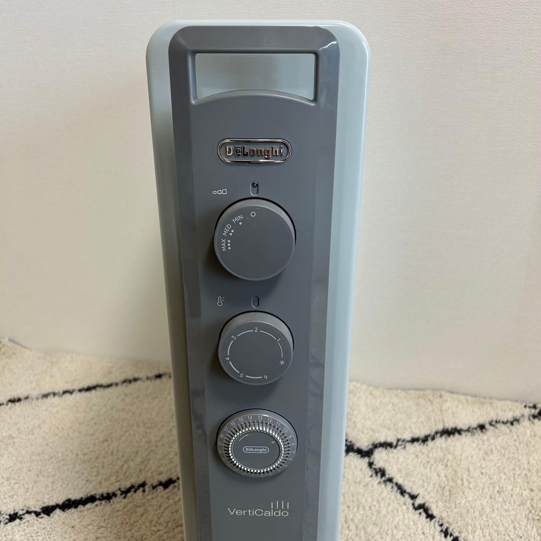 【美品】デロンギ オイルヒーター ヴェルティカルド RHJ21F1015-LG