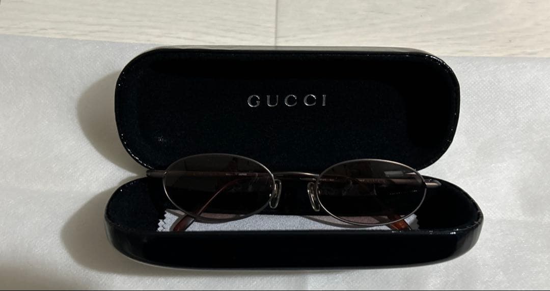 GUCCIレディースサングラス
