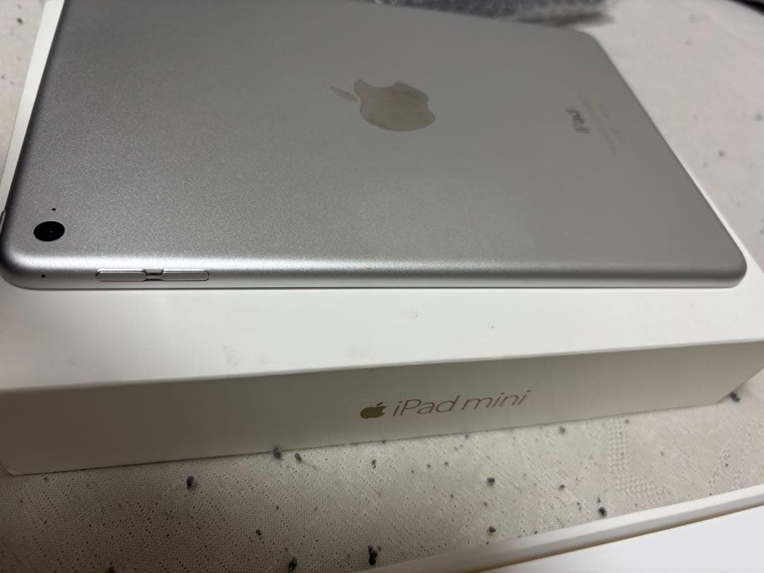 サ*ん様 iPad Pro (10.5インチ) 64GB 本体 バッテリー94%