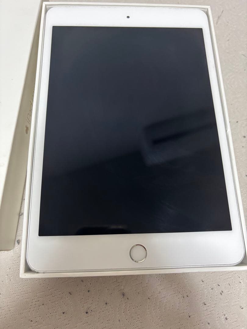 サ*ん様 iPad Pro (10.5インチ) 64GB 本体 バッテリー94%