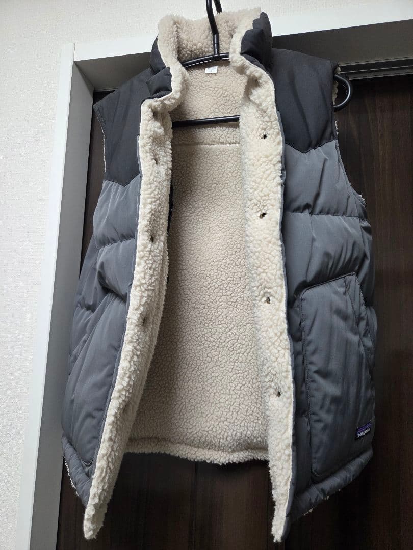 Patagonia リバーシブルダウンベスト　Sサイズ