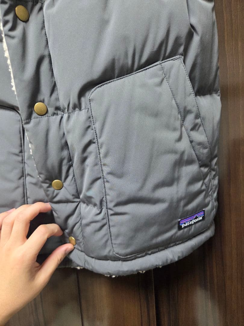 Patagonia リバーシブルダウンベスト　Sサイズ
