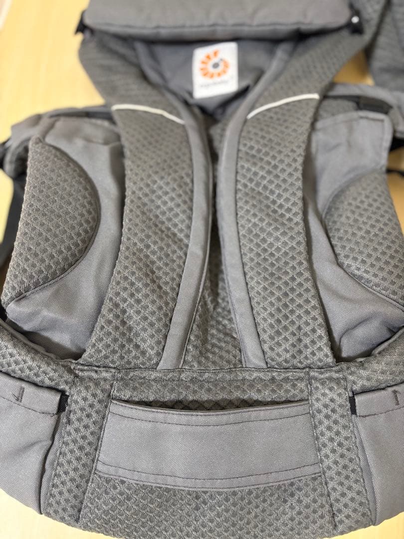美品‼️エルゴベビー オムニブリーズ　抱っこ紐 グレー　おまけ付き、元箱付き