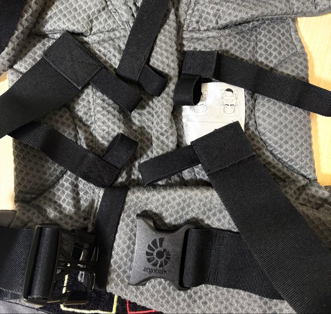 美品‼️エルゴベビー オムニブリーズ　抱っこ紐 グレー　おまけ付き、元箱付き