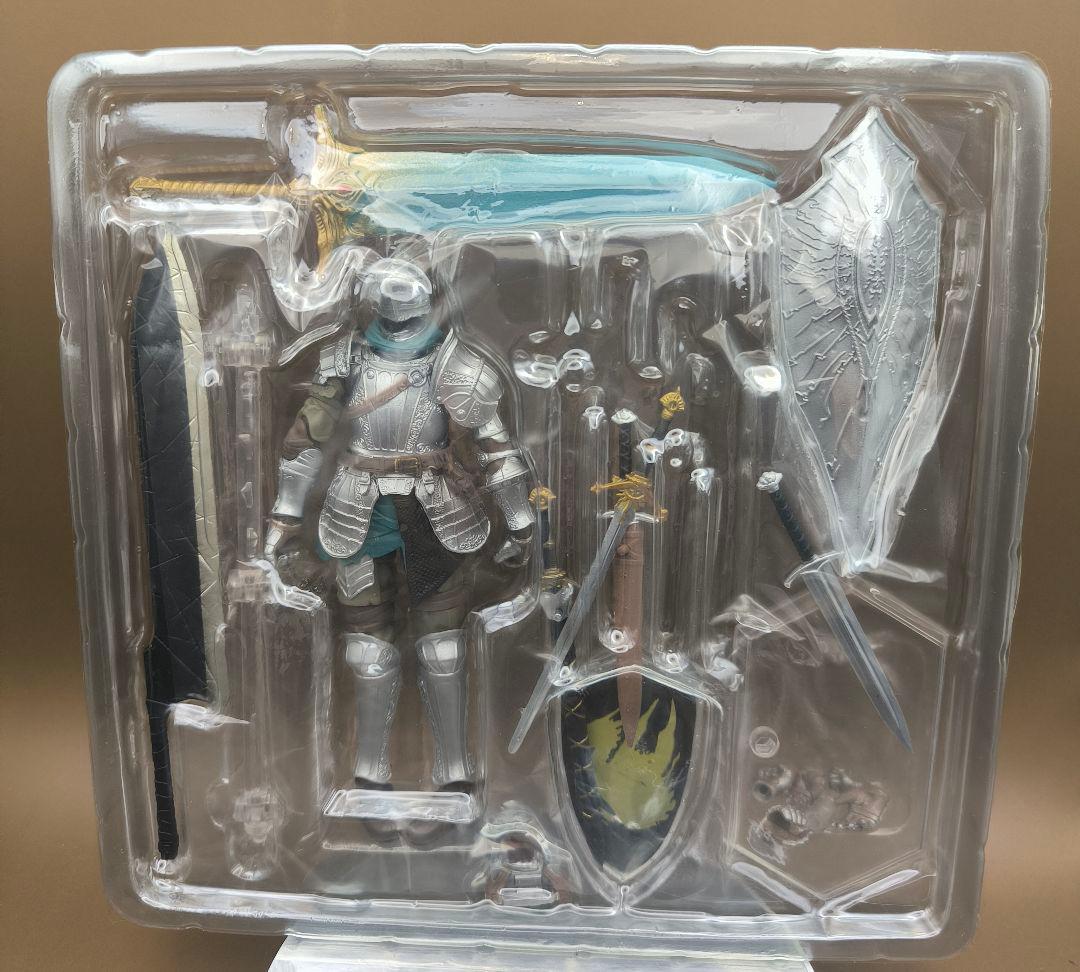 フィギュア　590 フリューテッドアーマー デモンズソウル