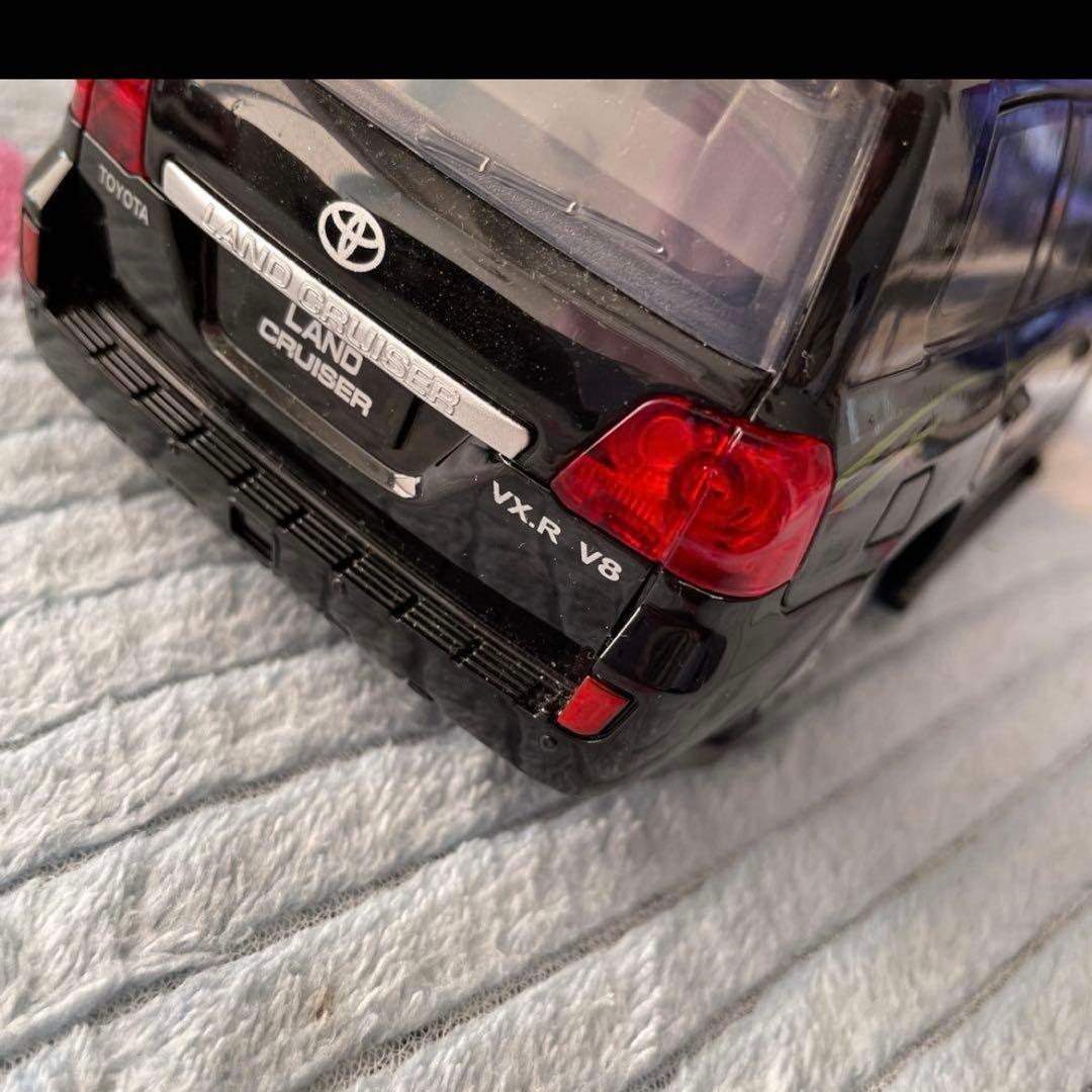 トヨタ 非売品 LAND CRUISERランドクルーザVX.R V8 ミニカー