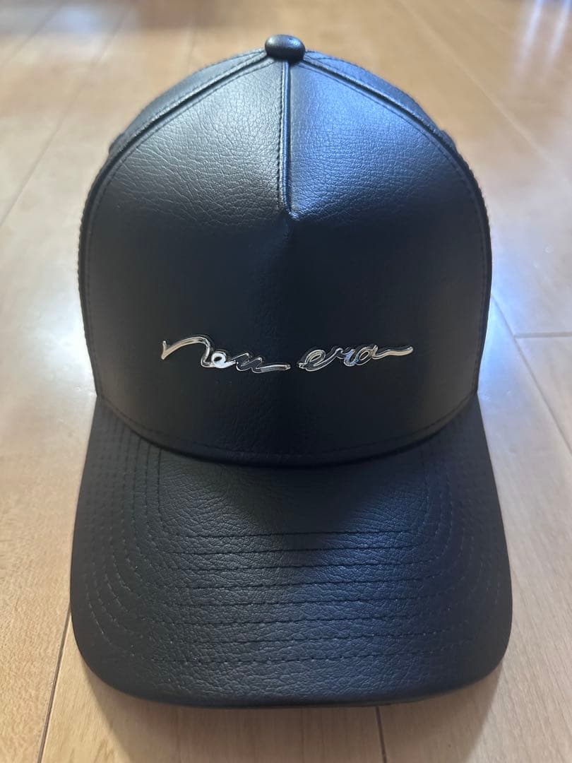 ★ほぼ未使用★ 希少品 New era メタルプレート レザーキャップ