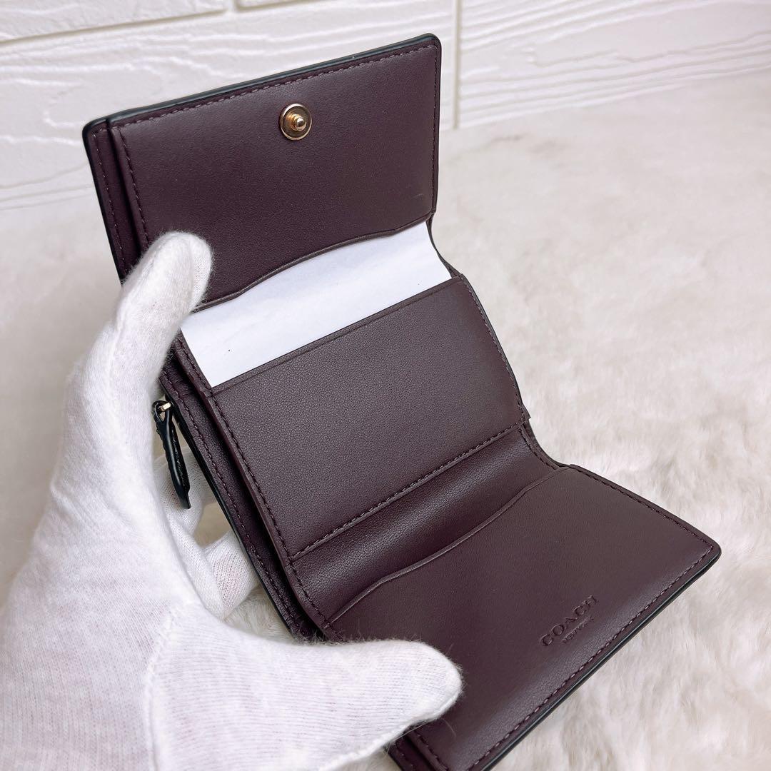 新品未使用 COACHコーチ 三つ折り財布 コンパクト ブラウン ブラック.