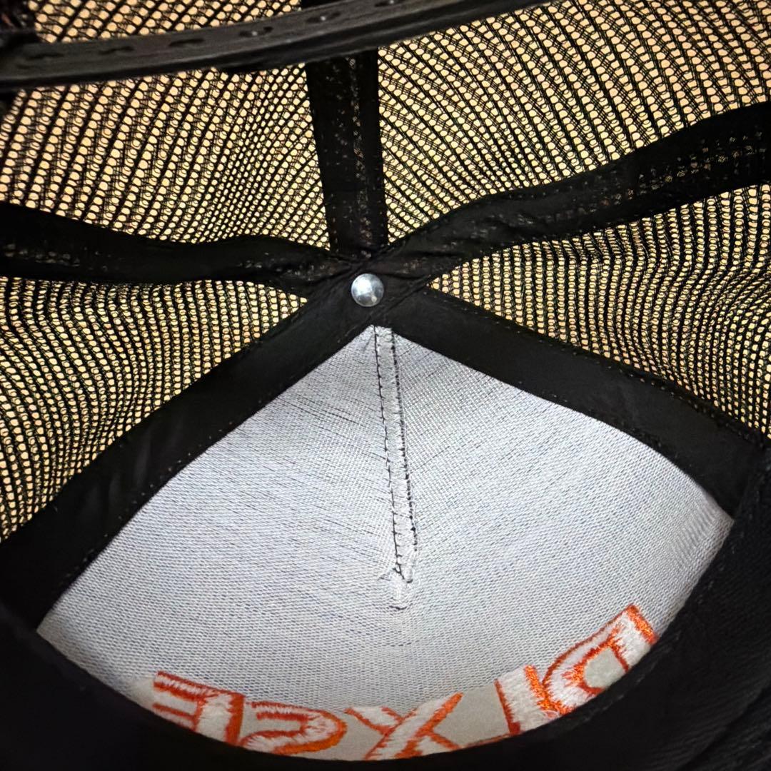 USA製　DLXSF トラッカーキャップ　メッシュキャップ　SFカラー