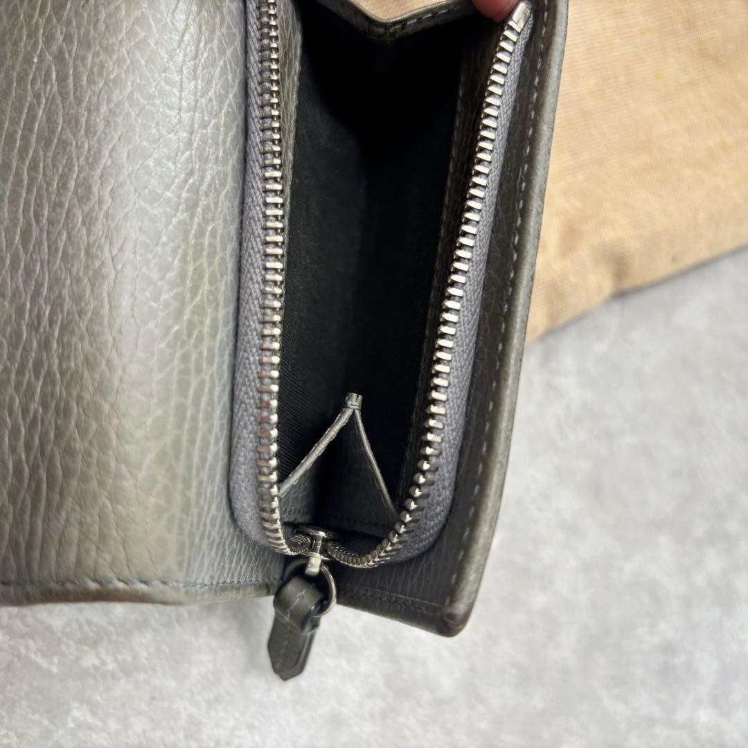 GUCCI GGマーモント　二つ折り財布　グレー