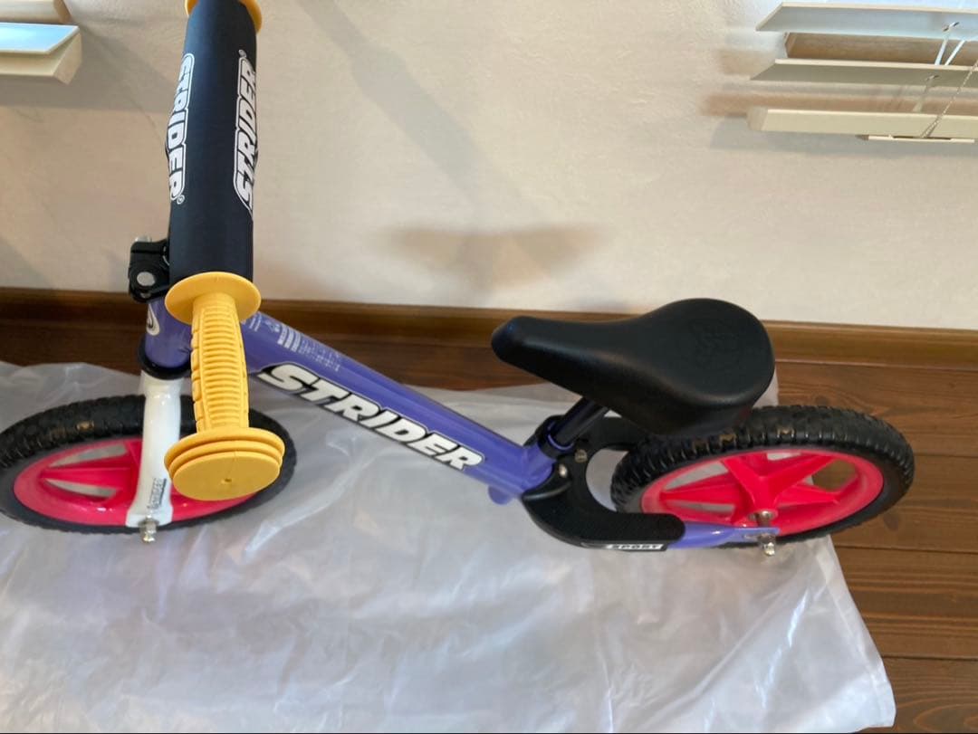 STRIDER ムラサキスポーツ限定カラー