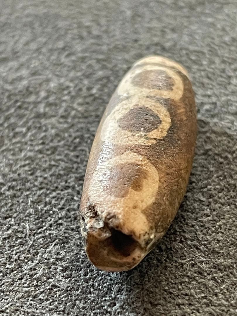 アンティーク六眼天珠　チベット　とんぼ玉　出土品