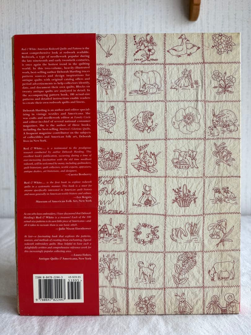 洋書　RED & WHITE