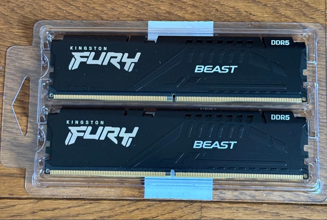 キングストン　DDR5メモリー KF556C36BBEK2-32 16GB×2