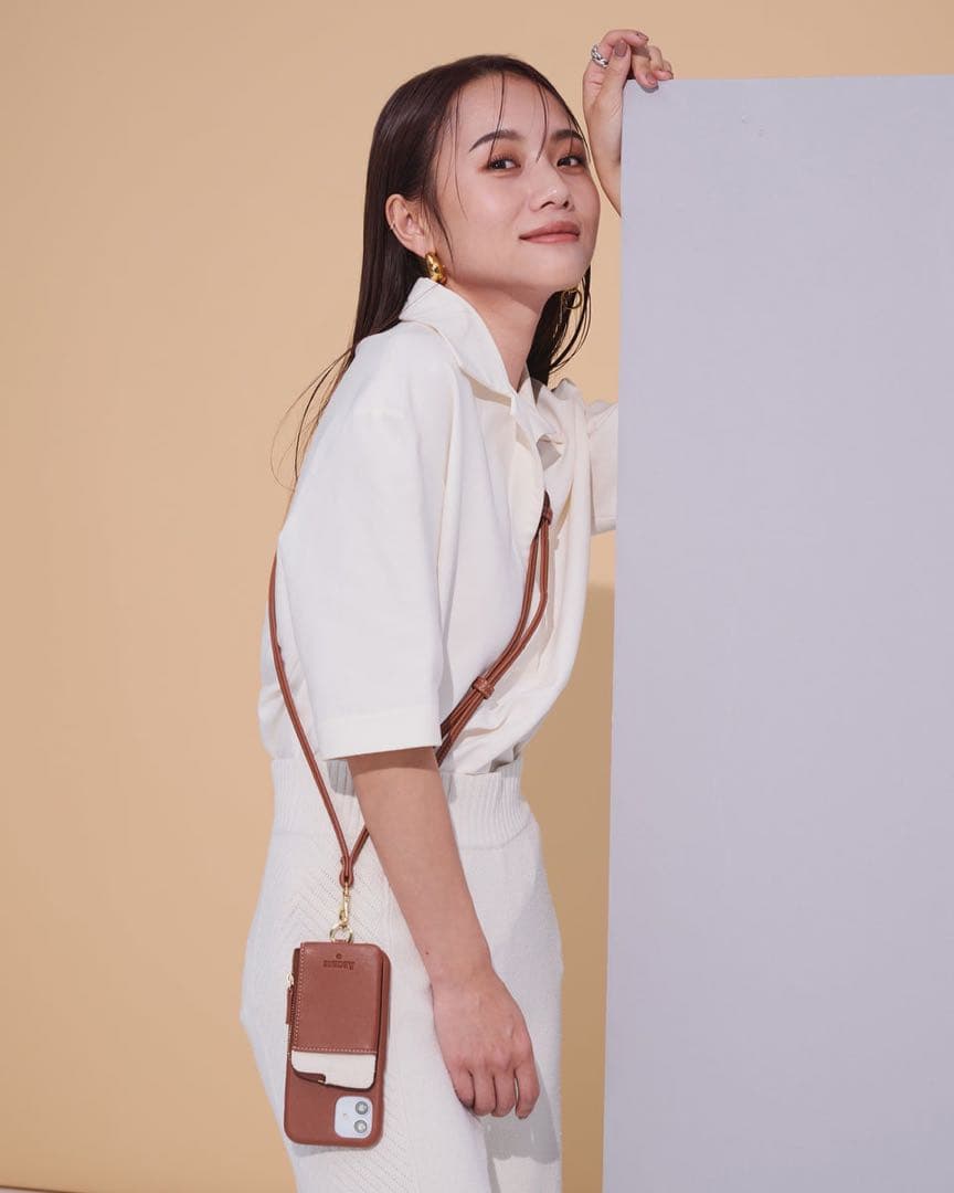 もたぽ ⭐️ 新品 伊原葵 スマホケース A SCENE×AOI IHARA