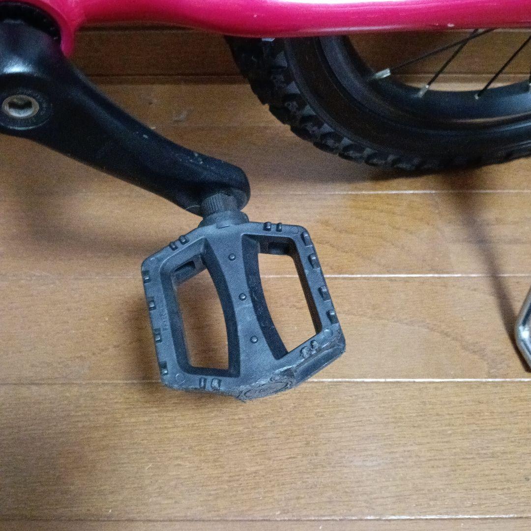 GK　東京都町田市　室内保管　ヨツバサイクル ピンク 16インチ