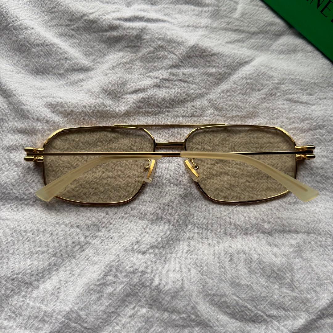 レア　BOTTEGA VENETA Gold Frame Sunglasses