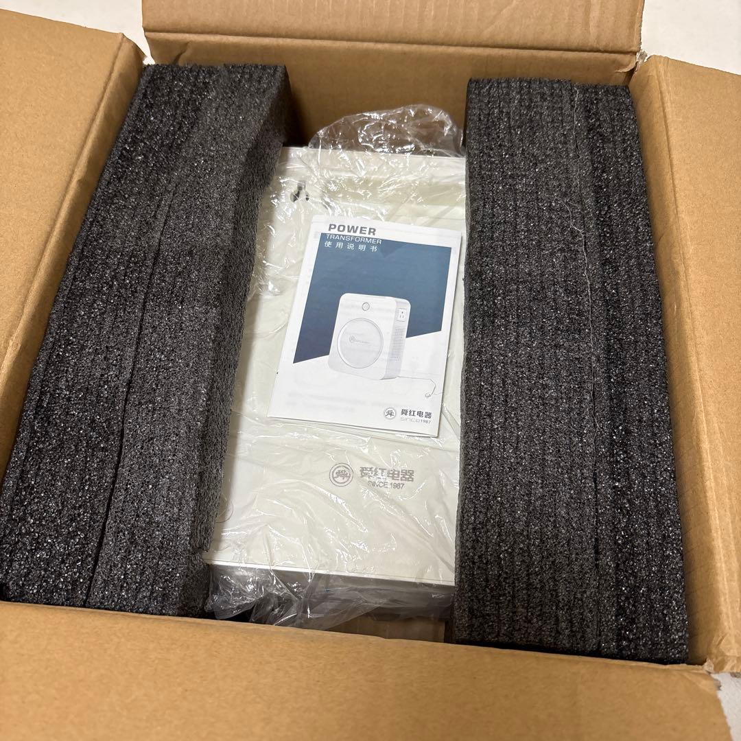 変圧器(SHJY2000VA) 旅行　トラベル用品