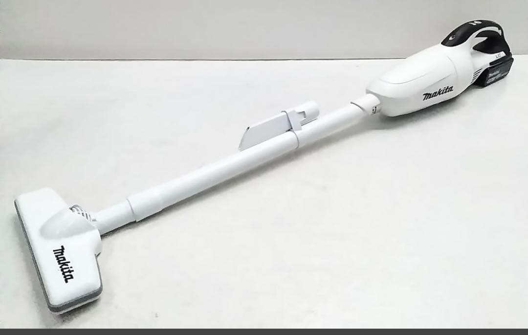Makita 18V 掃除機 CL181FD充電式クリーナ 本体のみ￼