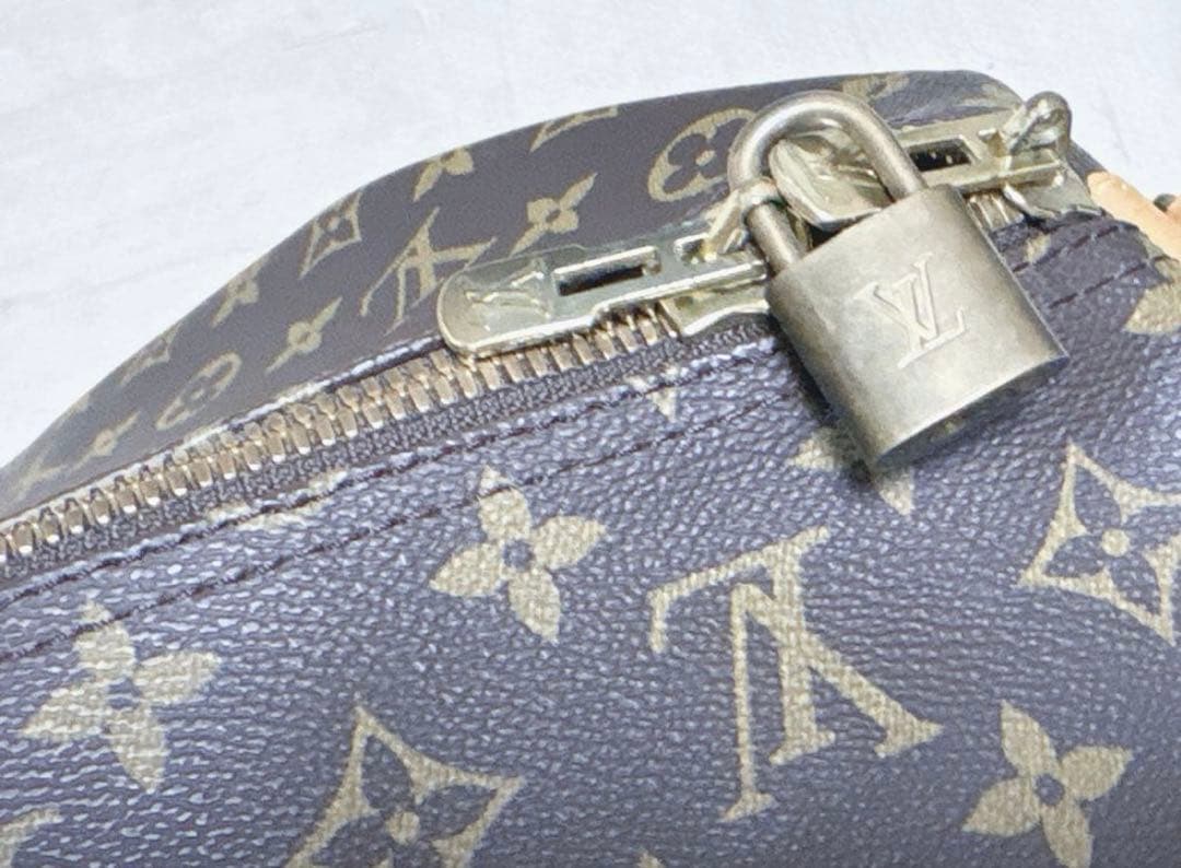 KOBAMILOUIS VUITTON ボストンバック