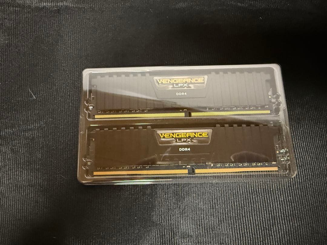 メモリー Corsair Vengeance LPX DDR4 16GB 2666MHz
