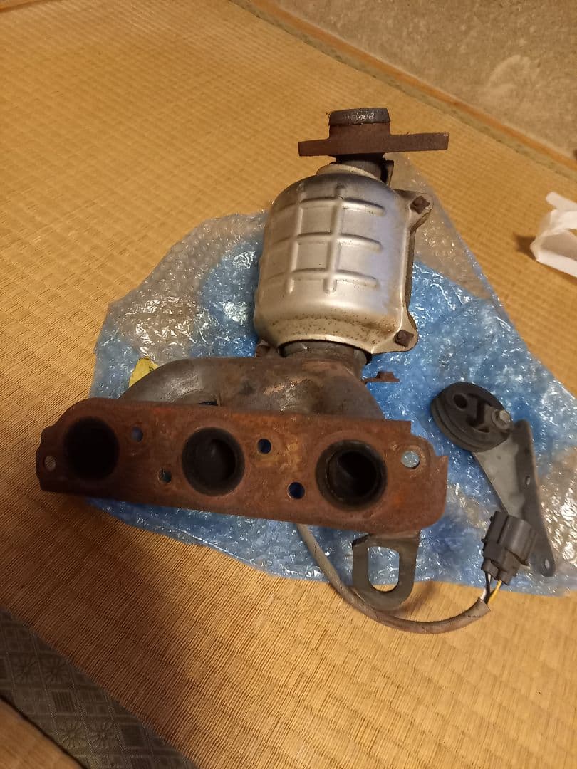 リ*件様 モコ UA-MG21S エキマニ 触媒 コンバーター キャタライザー