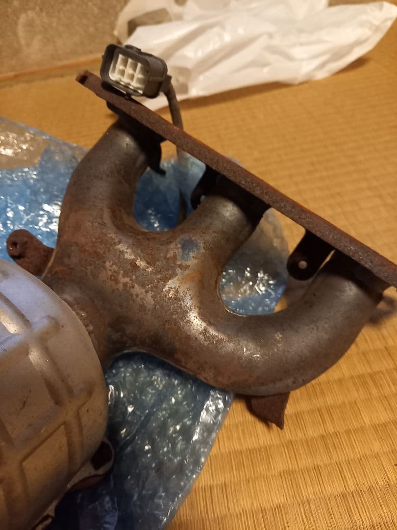 リ*件様 モコ UA-MG21S エキマニ 触媒 コンバーター キャタライザー