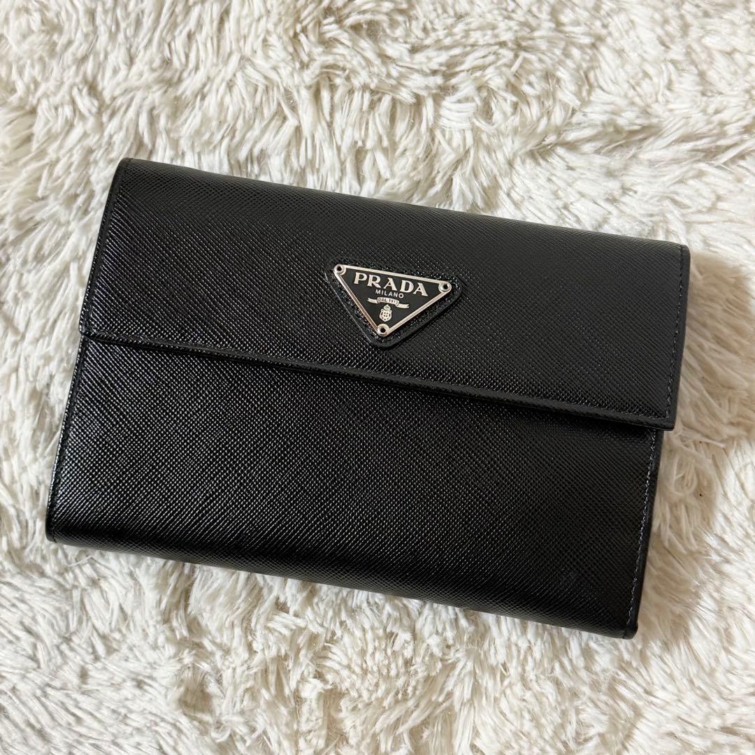 新品未使用✨　PRADA　サフィアーノトライアングル　三つ折り財布 M510A