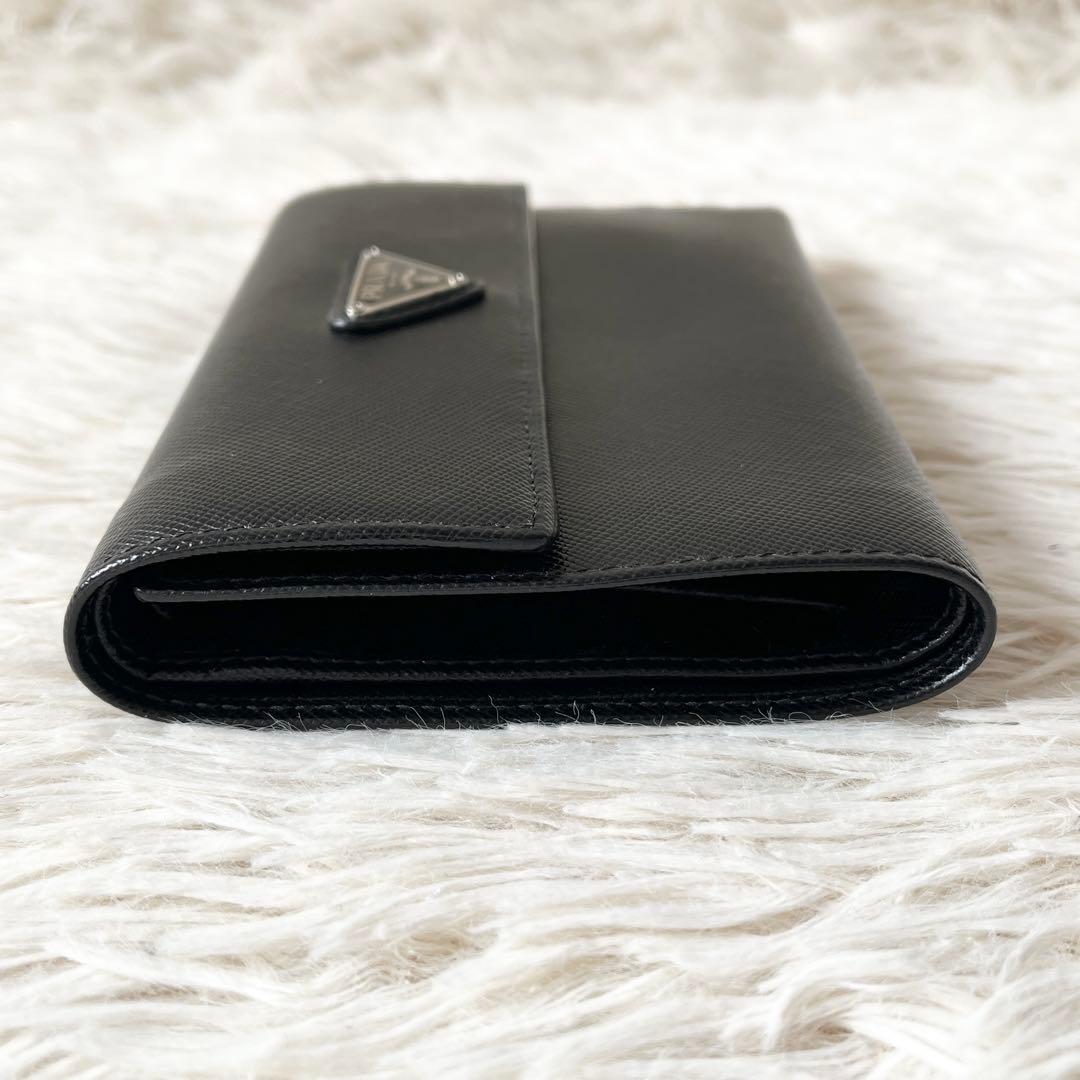 新品未使用✨　PRADA　サフィアーノトライアングル　三つ折り財布 M510A