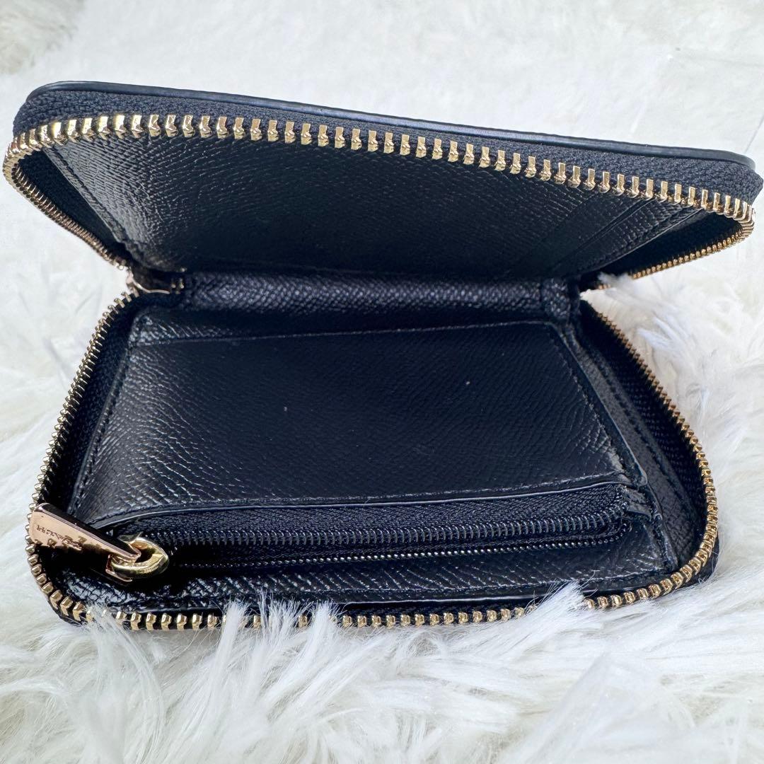 【新品】COACH ラウンドジップ 二つ折り財布 ブラック ゴールドスタッズ