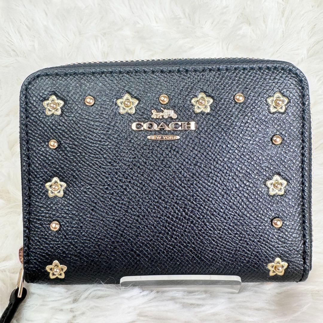 【新品】COACH ラウンドジップ 二つ折り財布 ブラック ゴールドスタッズ