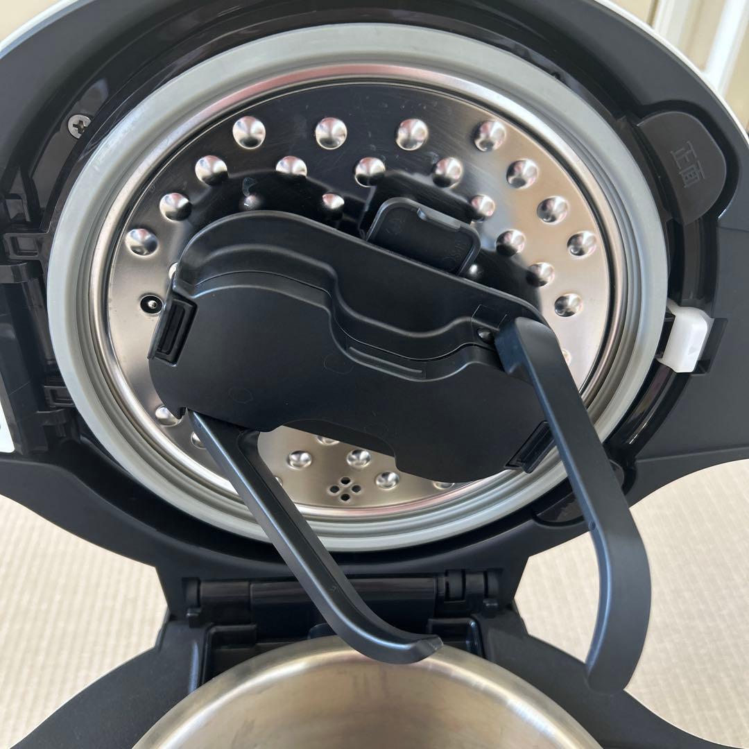 シャープ ヘルシオ　ホットクック KN-HW16E-W 1.6L ホワイト
