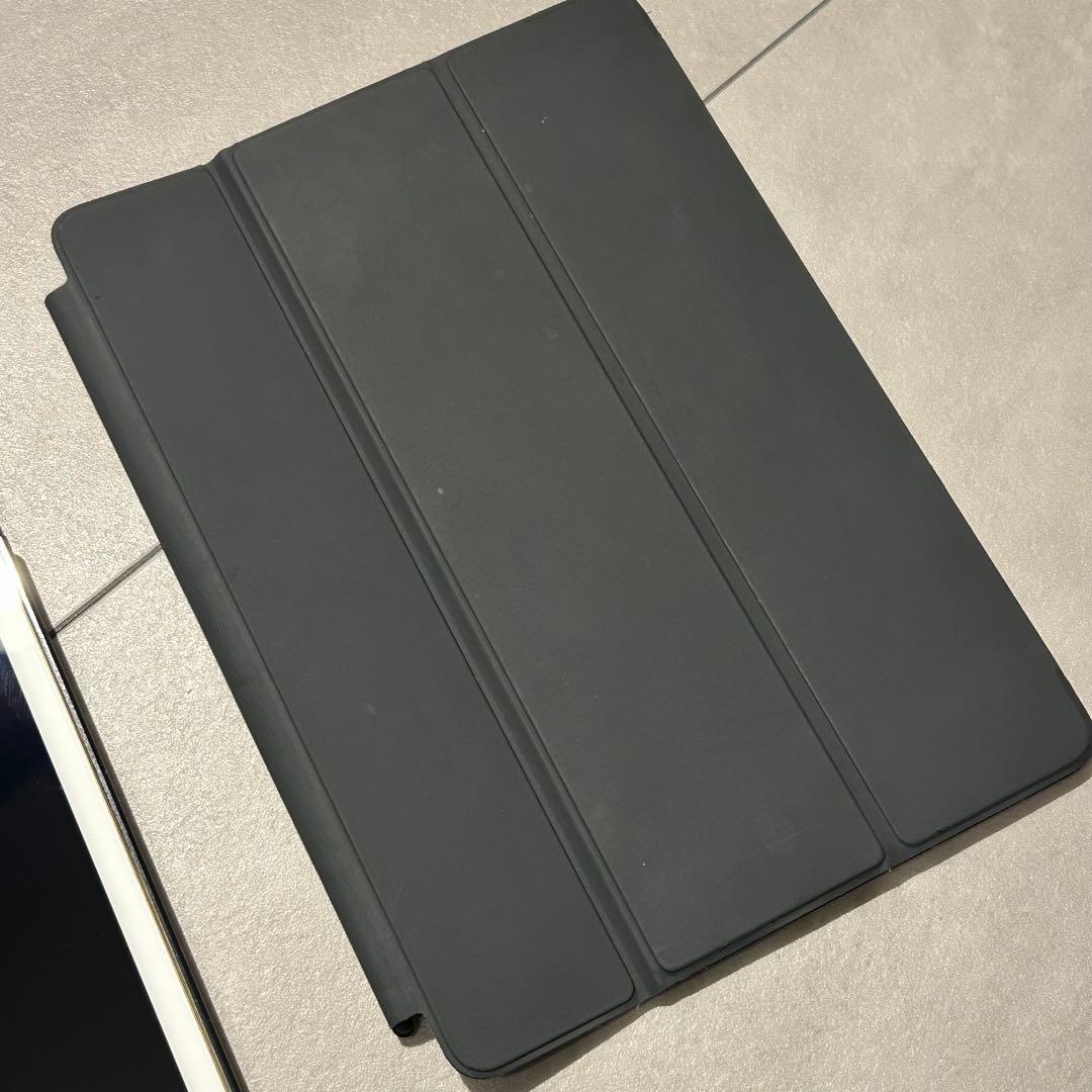 Apple iPad 第7世代 wifiモデル　32GB