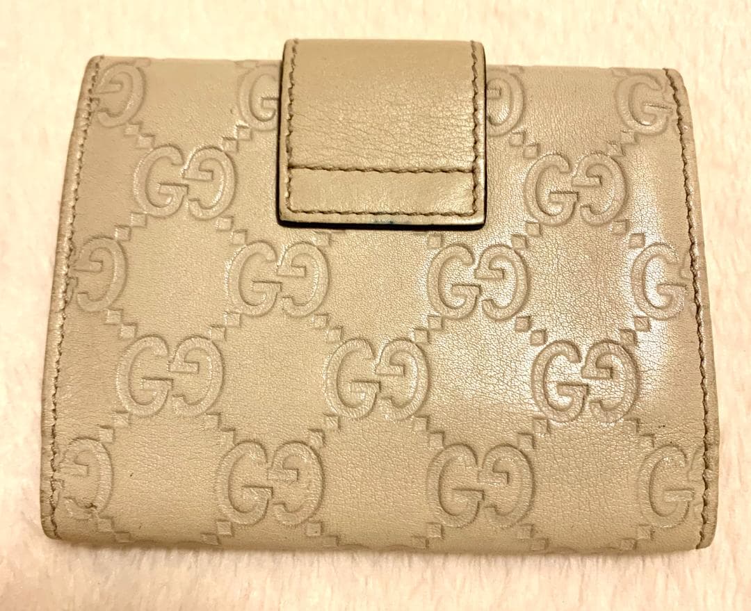 GUCCI 名刺入れ　アイボリー