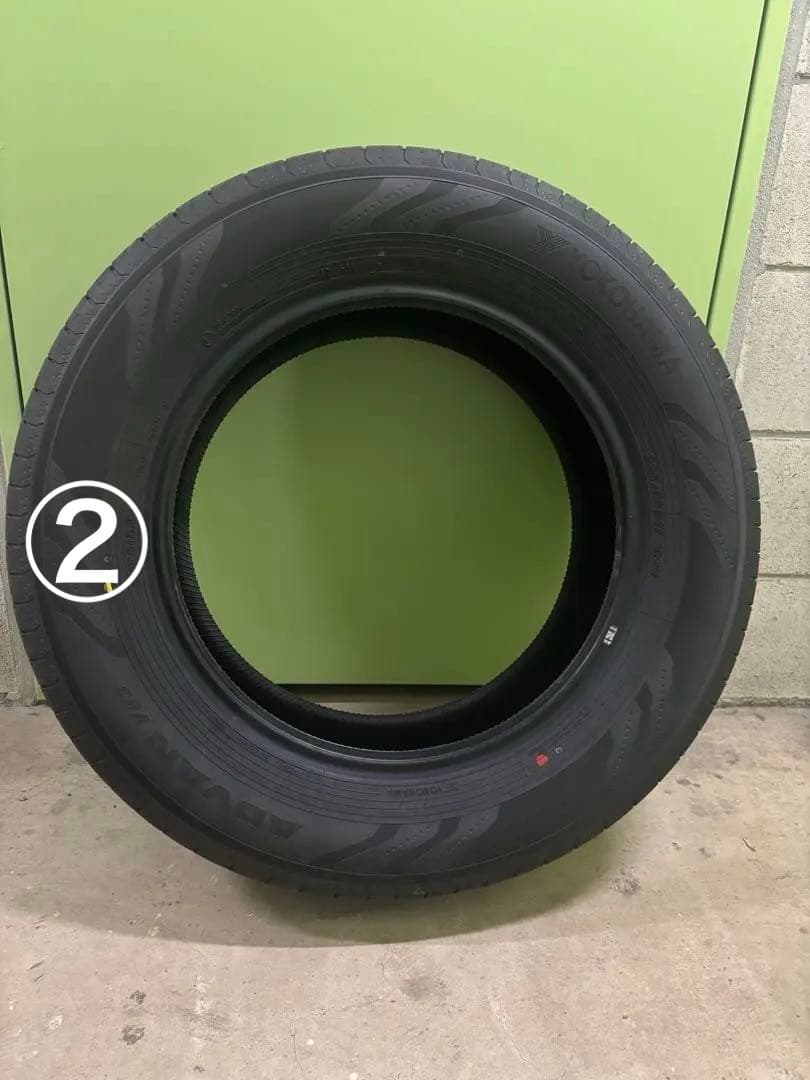 値下げしました！引取り歓迎　新車外し未使用 225/65R17 ①