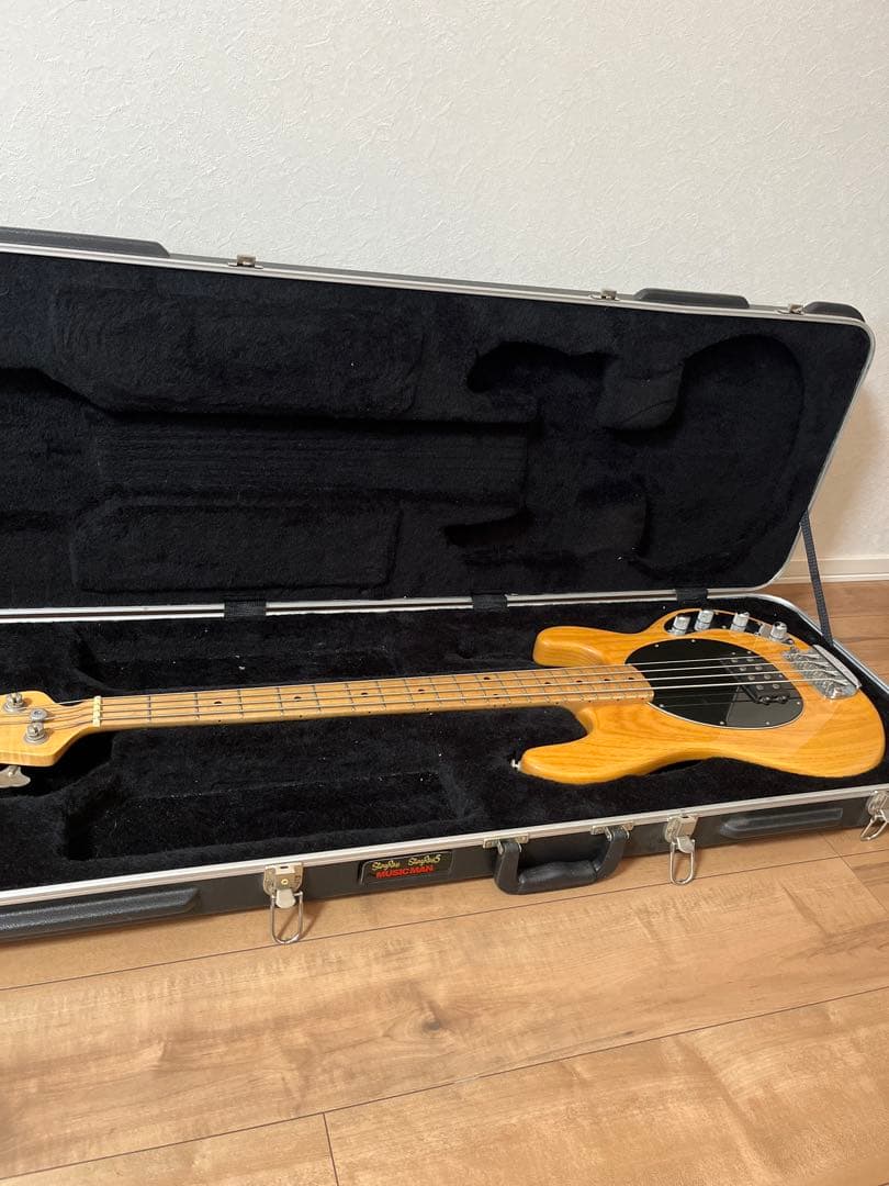 MUSIC MAN StingRay 3 EQ H USA製