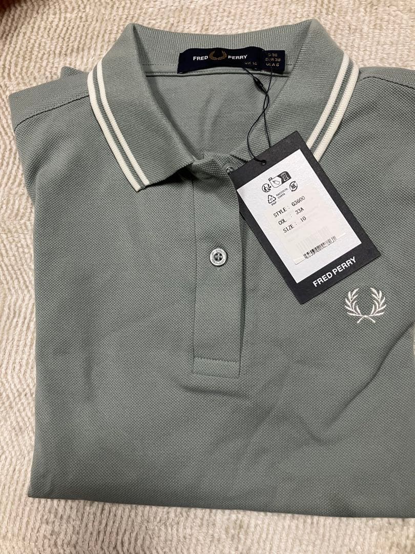 FRED PERRY タグ付き サイズ10