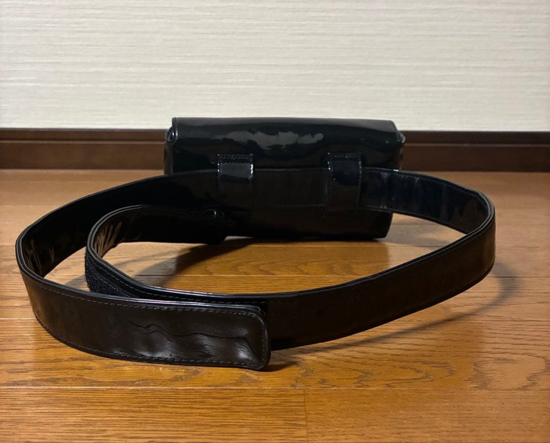 車*様 CHANEL シャネル ノベルティ エナメル ウエストポーチ バッグ ブ