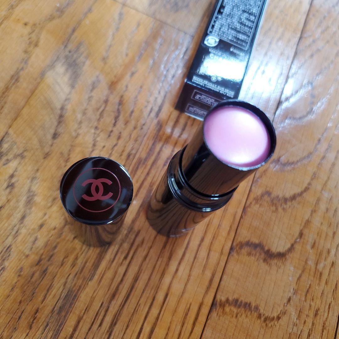 CHANEL ボーム エッセンシエル キュート