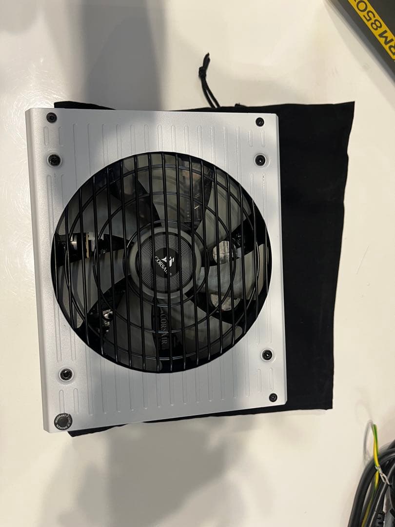電源ユニット Corsair RM750x WHITE 750W 80PLUS GOLD