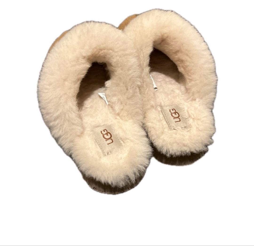 UGG シープスキン スリッパ【ベージュ】