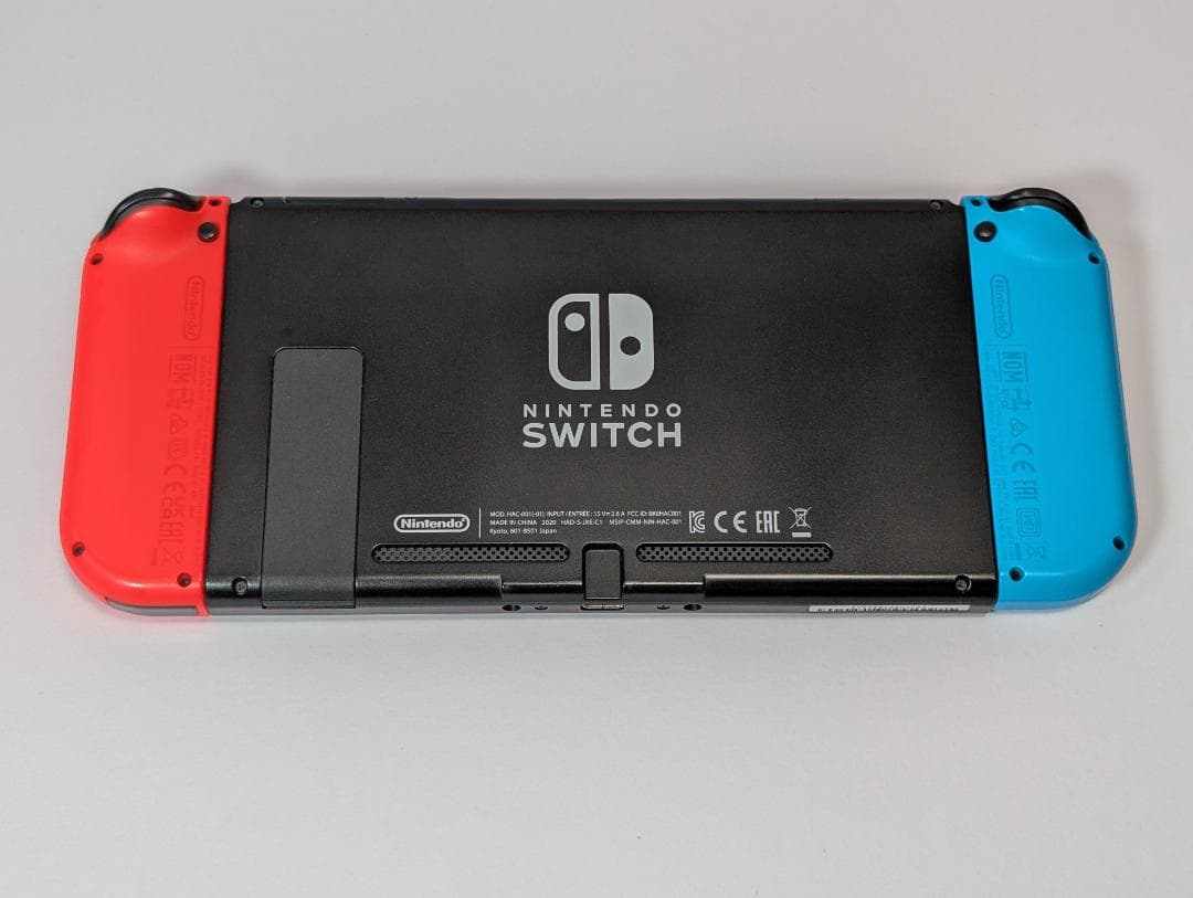 【美品】Nintendo Switch　バッテリー強化版（新型）ゲーム3本セット