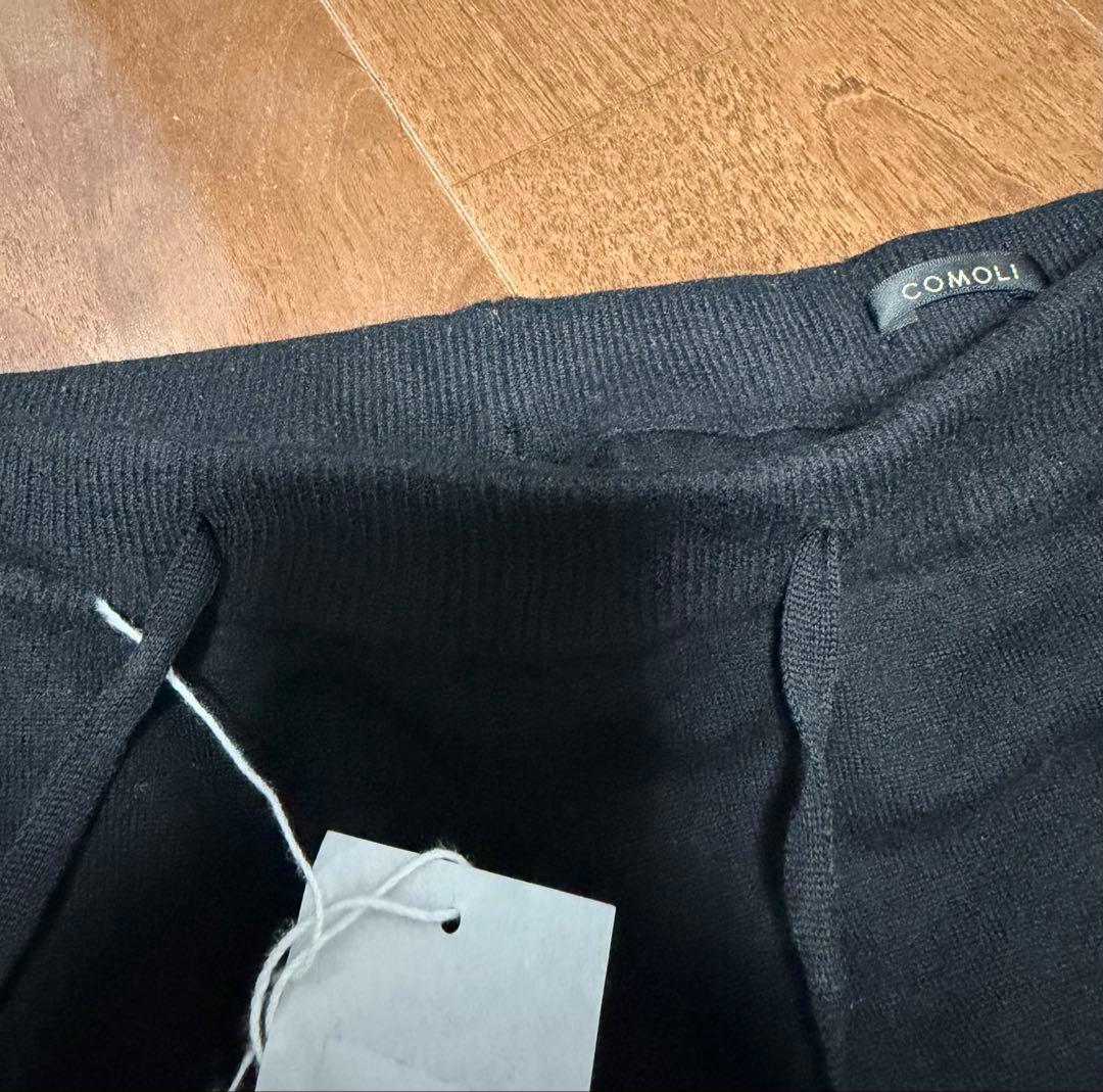 【美品タグ付】COMOLI ウールニットパンツ　サイズ1