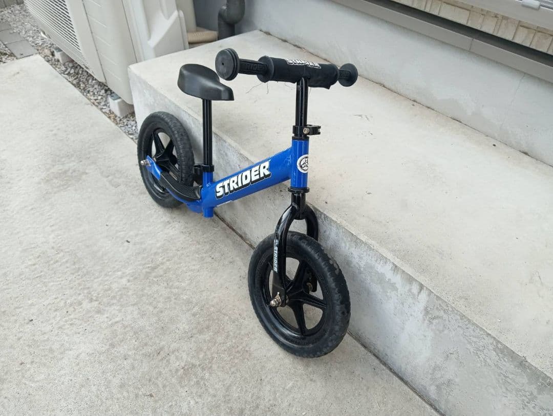 STRIDER 12インチ 国内正規品 スポーツモデル ブルー