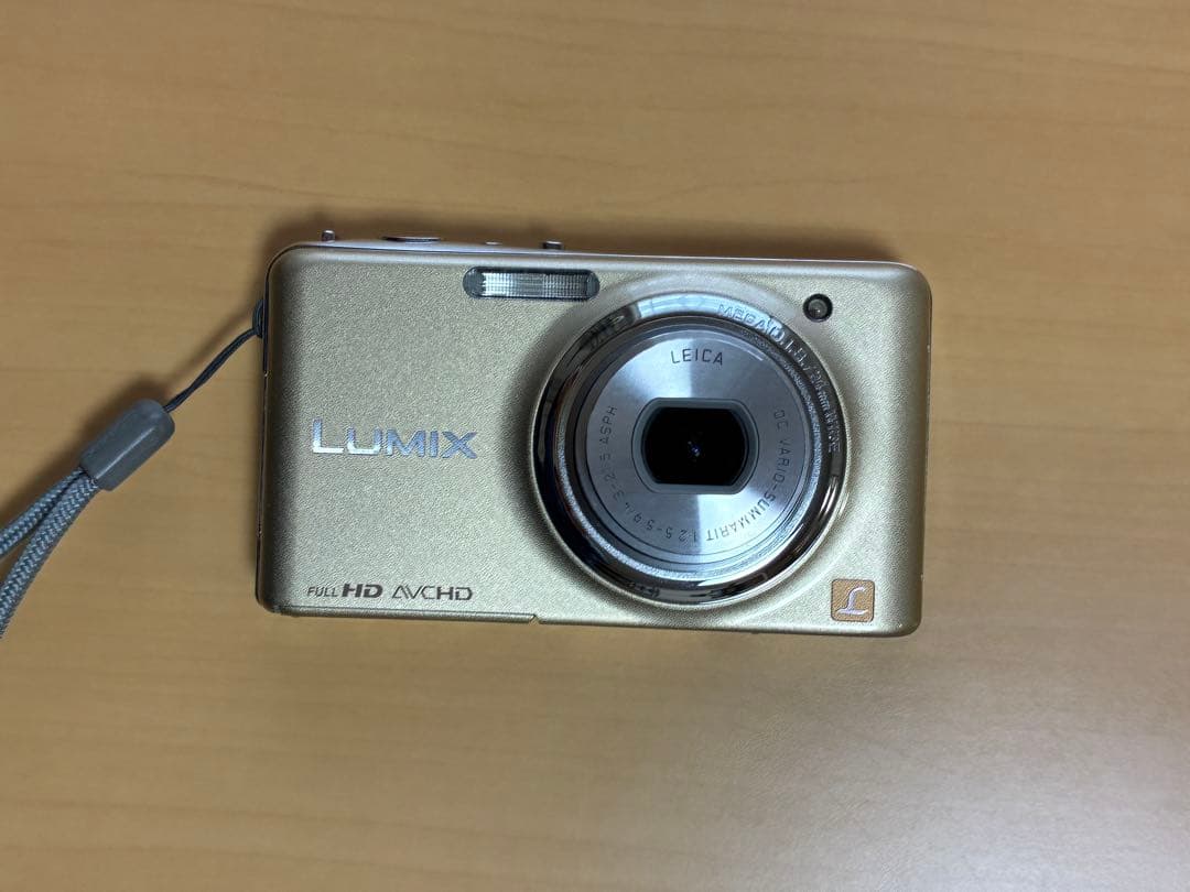 Panasonic LUMIX DMC-FX77 CCDデジカメ