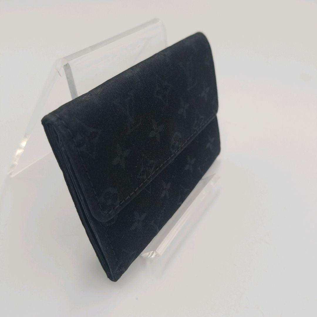 【美品】ルイヴィトン　LOUISVUITTON　モノグラムサテン　名刺入れ　黒