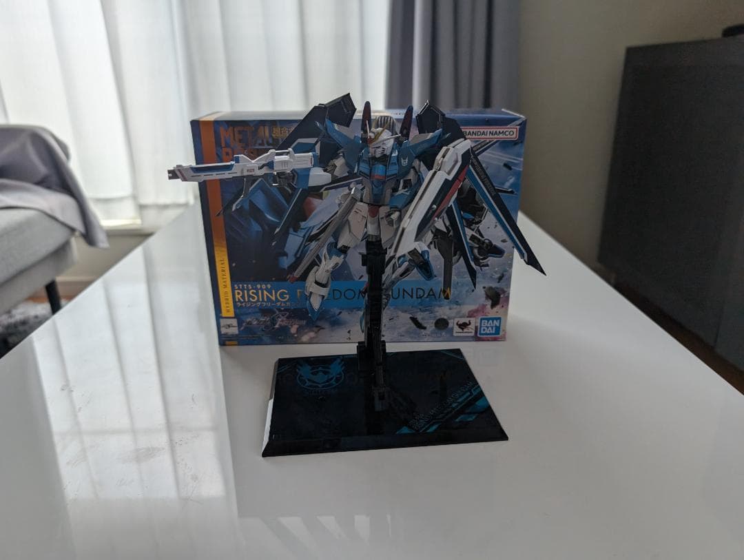 L ROBOT魂 ライジングフリーダムガンダム