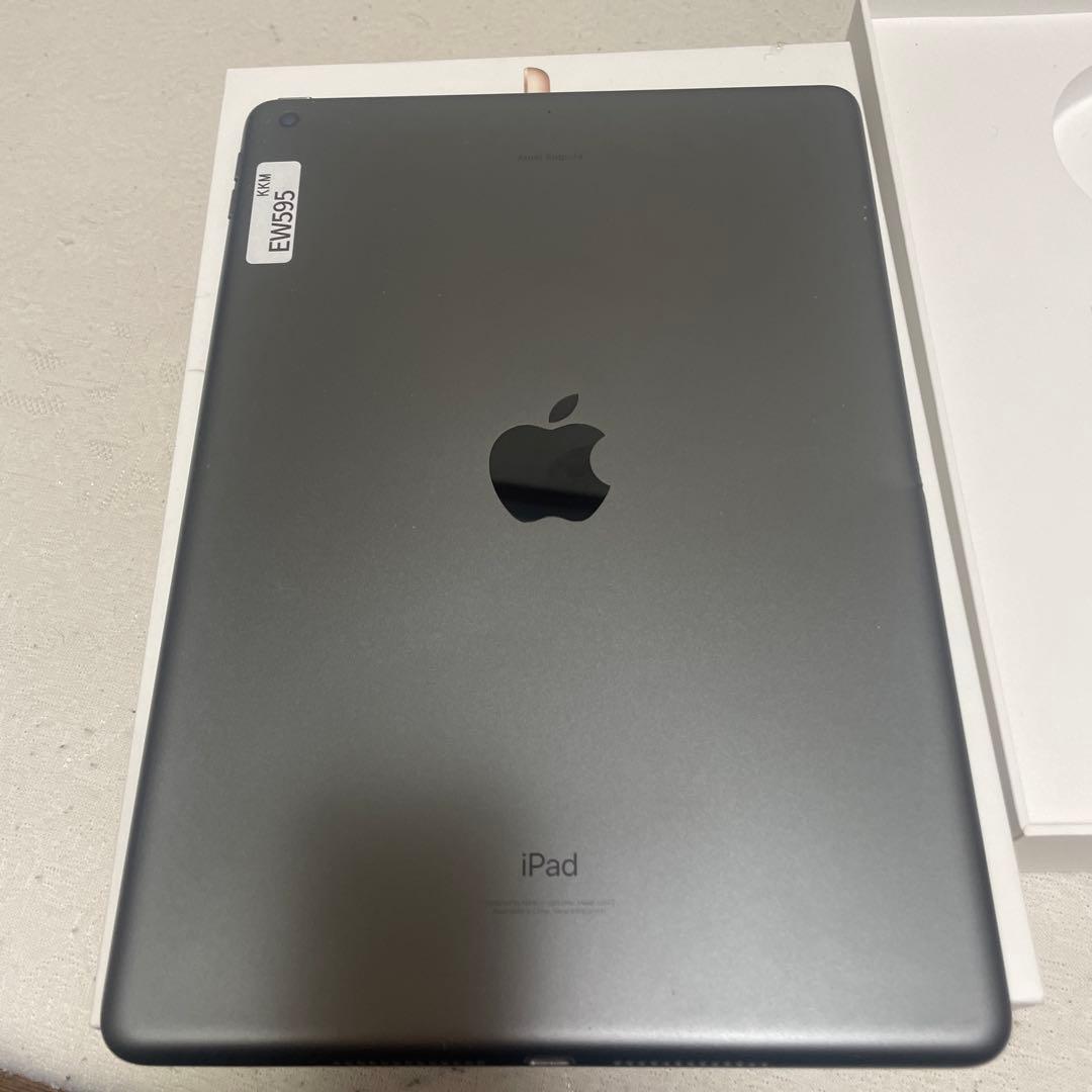 m*o様 Apple iPad (第9世代) 64GB バッテリー95%