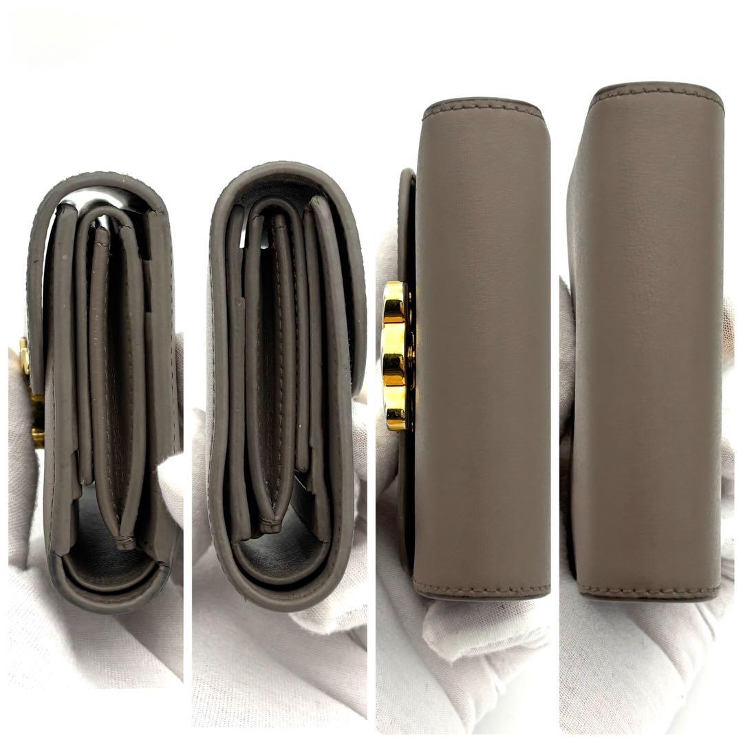 ☆美品☆セリーヌ 財布 グレー グレイ トリオンフ スモールフラップウォレット