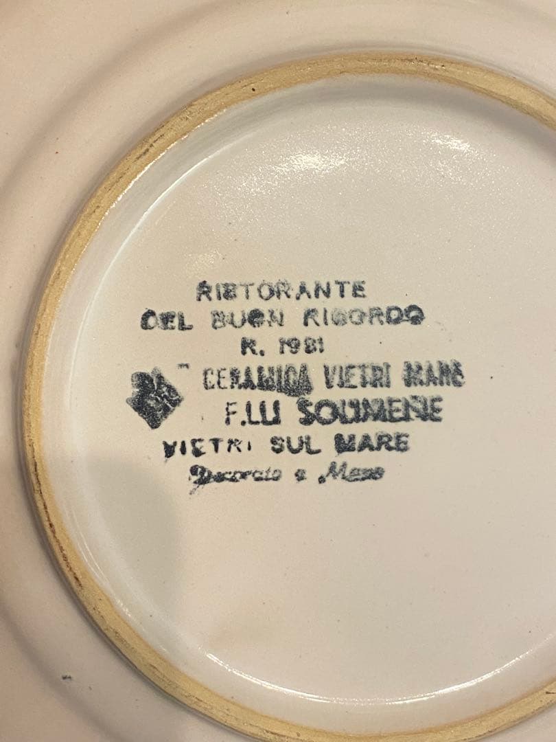 ブオンリコルド　イタリア製絵皿　1981 Frascati